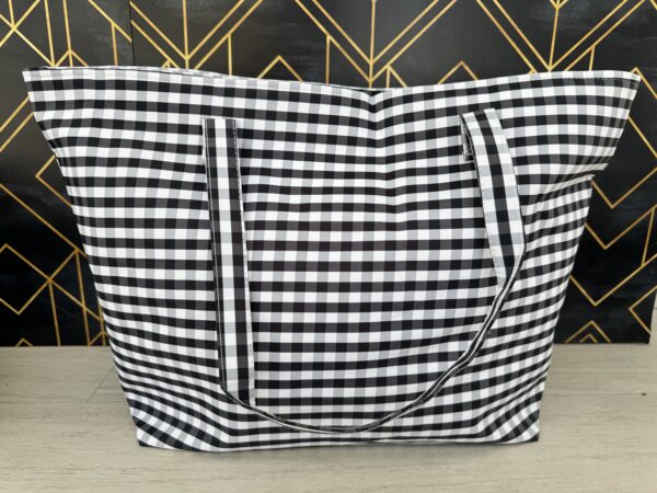 BOLSO VICHY MAXI – Tu aliado multiusos para primavera-verano negro