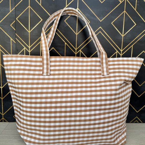 BOLSO VICHY MAXI – Tu aliado multiusos para primavera-verano camel